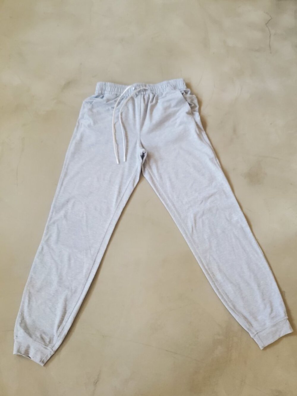Lululemon Soft Jersey Classic-Fit Mid-Rise Jogger in Light Grey Size 4 - Picture 2 of 4